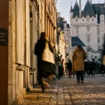 Incontournable dijon : ruelle vers le palais des Ducs sur le parcours de la Chouette